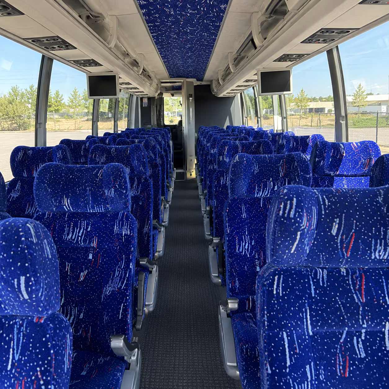 easily book transportation for your next airport transfer 3