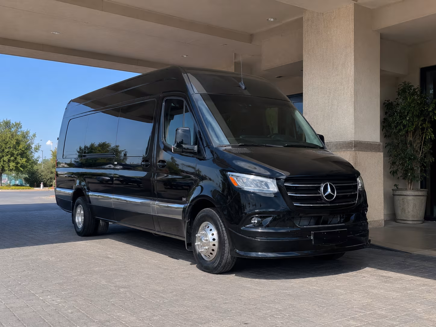 easily book transportation for your next corporate event 4