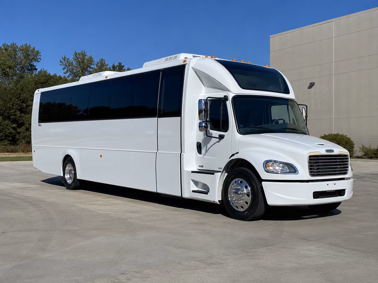 mountain view 28 passenger party bus